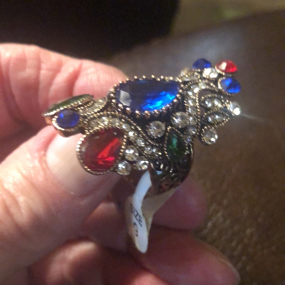 Turkish Gold Plated Crystal Rhinestone Ring - Picture 4 of 4